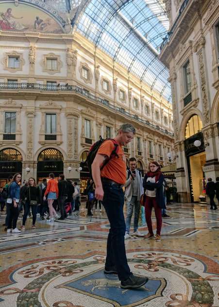 DSCPDC_0003_BURST20181022175110834_COVER