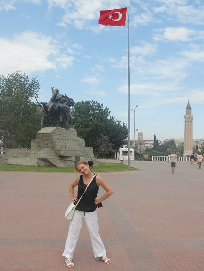 297155_182207041848322_732411_n