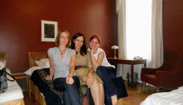 328233_386575991411425_1656310205_o