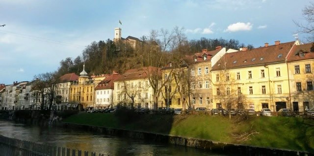 1899899_608908119178210_1760250840_n